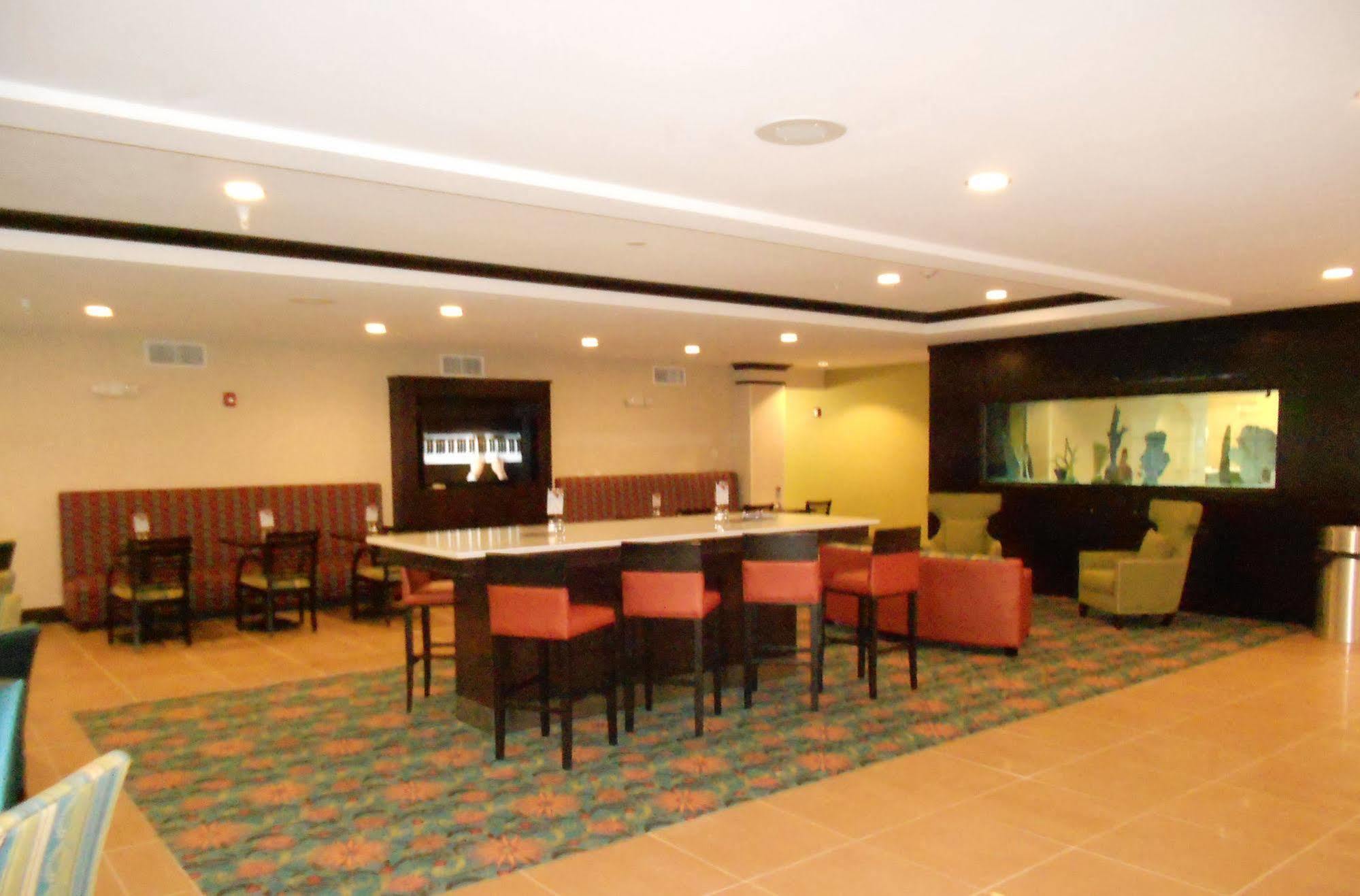 Holiday Inn Express & Suites Southport - Oak Island Area By Ihg Exteriör bild